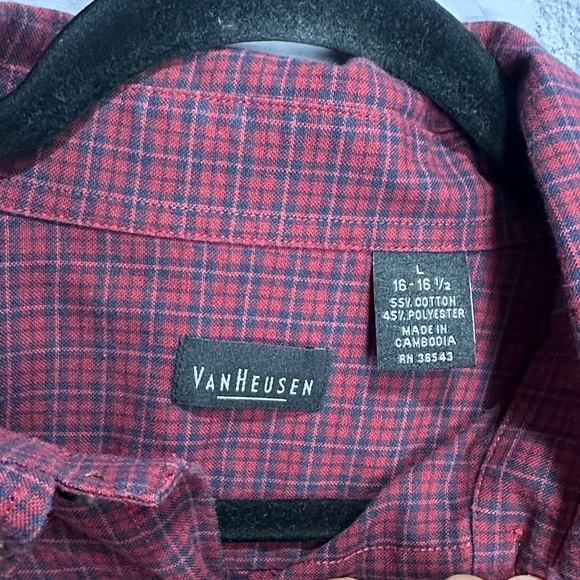 VAN HEUSEN Men's Burgundy Button-Down Shirt size L - Picture 2 of 6